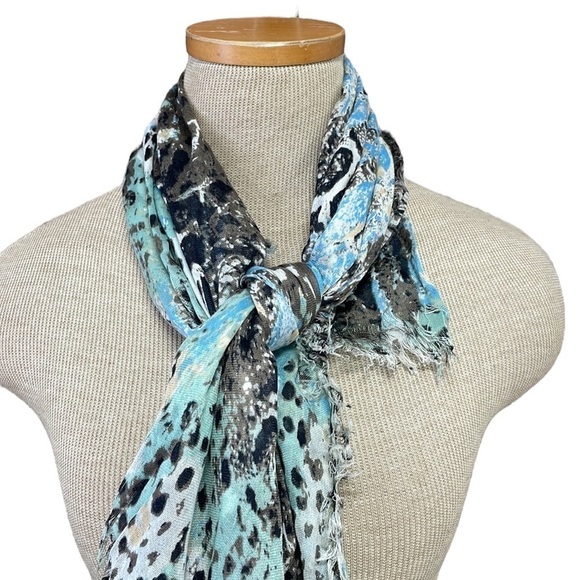 Celeste Blue Python Scarf NWT Lightweight Modal Cashmere Blend Tassles 40"" - Picture 3 of 9